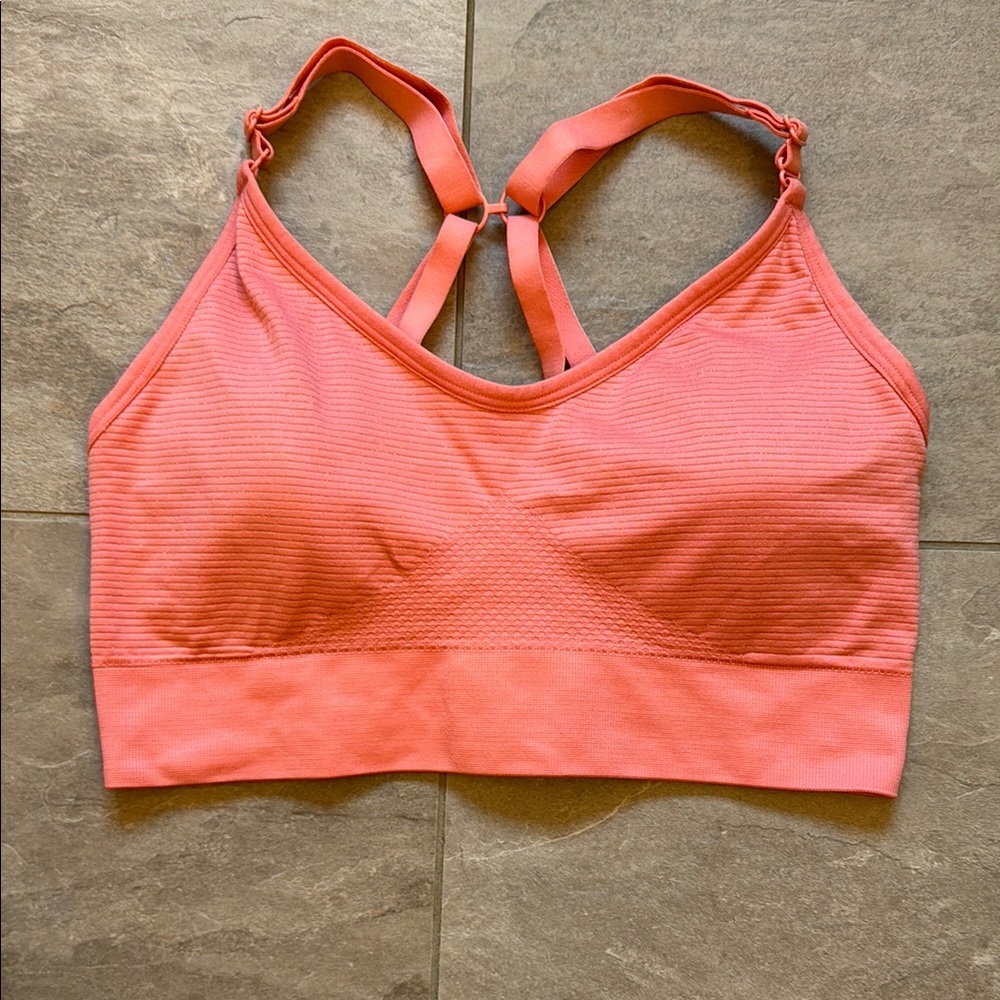 NWOT Diadora Seamless Coral Sports Bra
